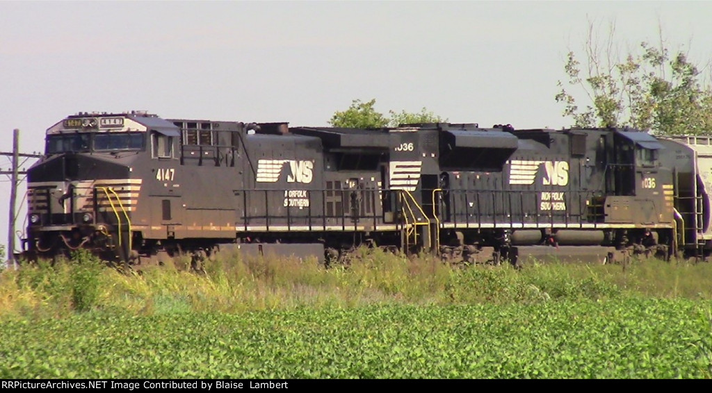 NS grain train tied down